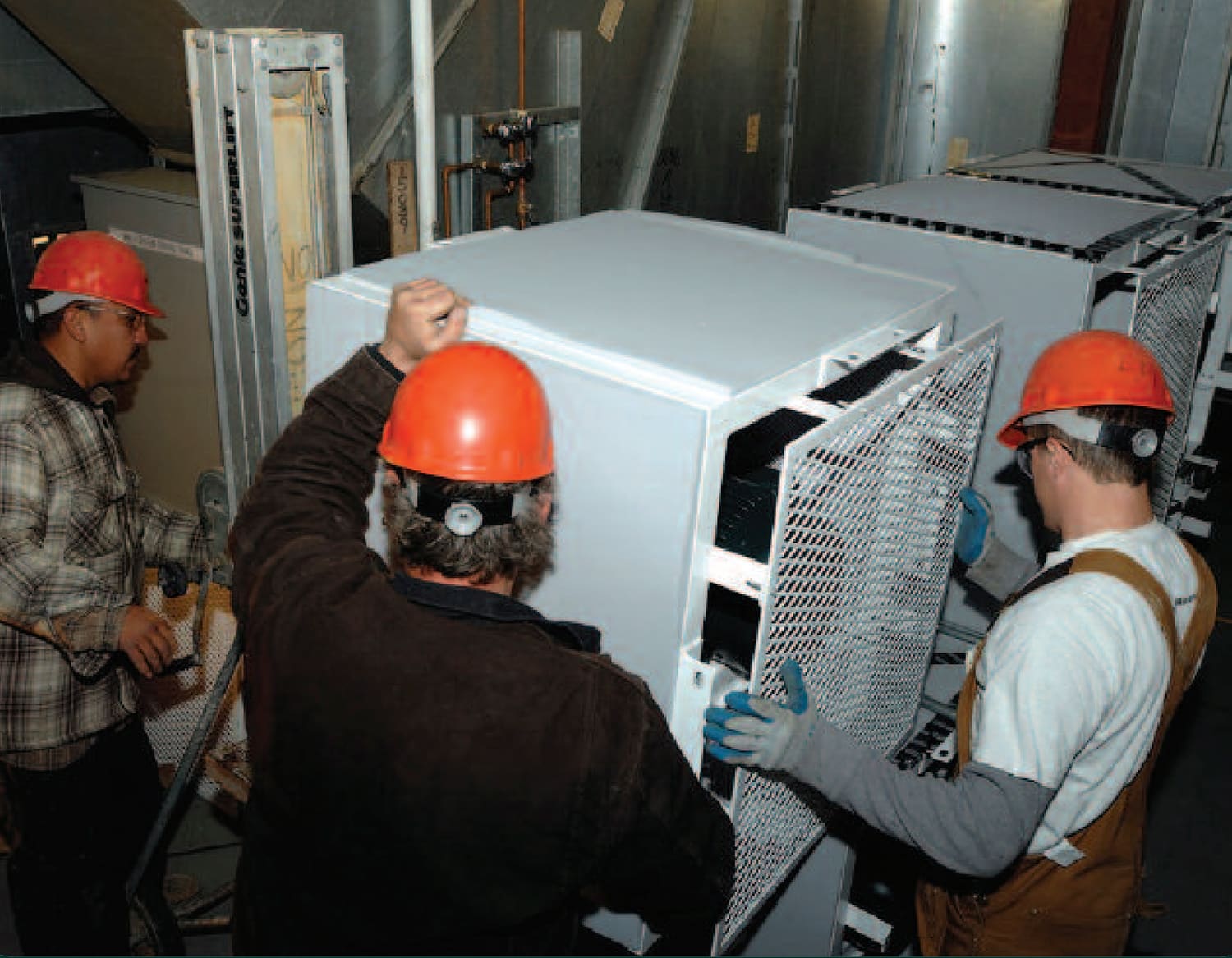 FANWALL cells are easily stacked together to form a 5 x 3 array.
