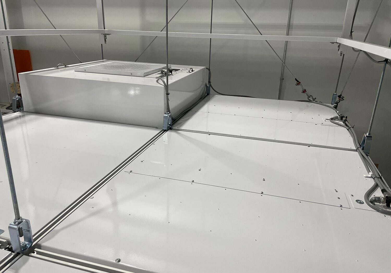 FlexTrak-T-Grid-Stick-Built-Assy-Walkable-Topside-with-4x4-FFU-installed